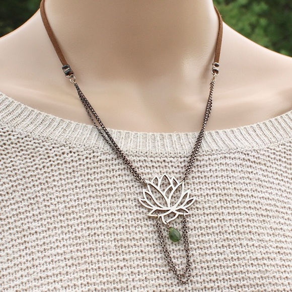 Sterling Silver Lotus Pendant Necklace Nephrite Jade Gemstone & Brown Leather - Picture 3 of 6